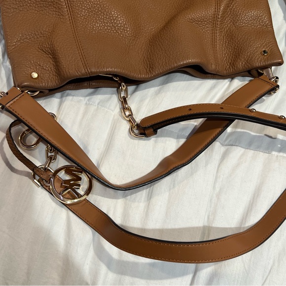 MICHAEL MICHAEL KORS LARGE HOBO IN COGNAC PEBBLED LEATHER - Picture 10 of 12